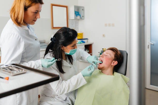 Best Emergency Broken Tooth Repair in Loyal, WI